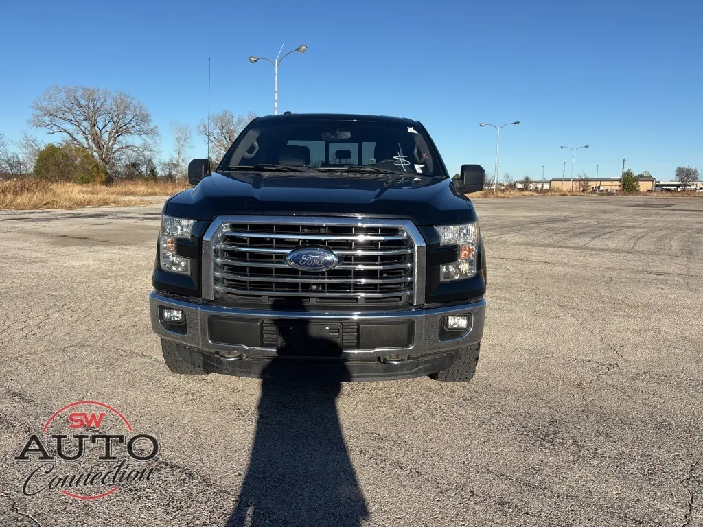 2016 Ford F-150 XLT photo 2
