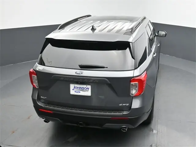 2022 Ford Explorer XLT Sport photo 25