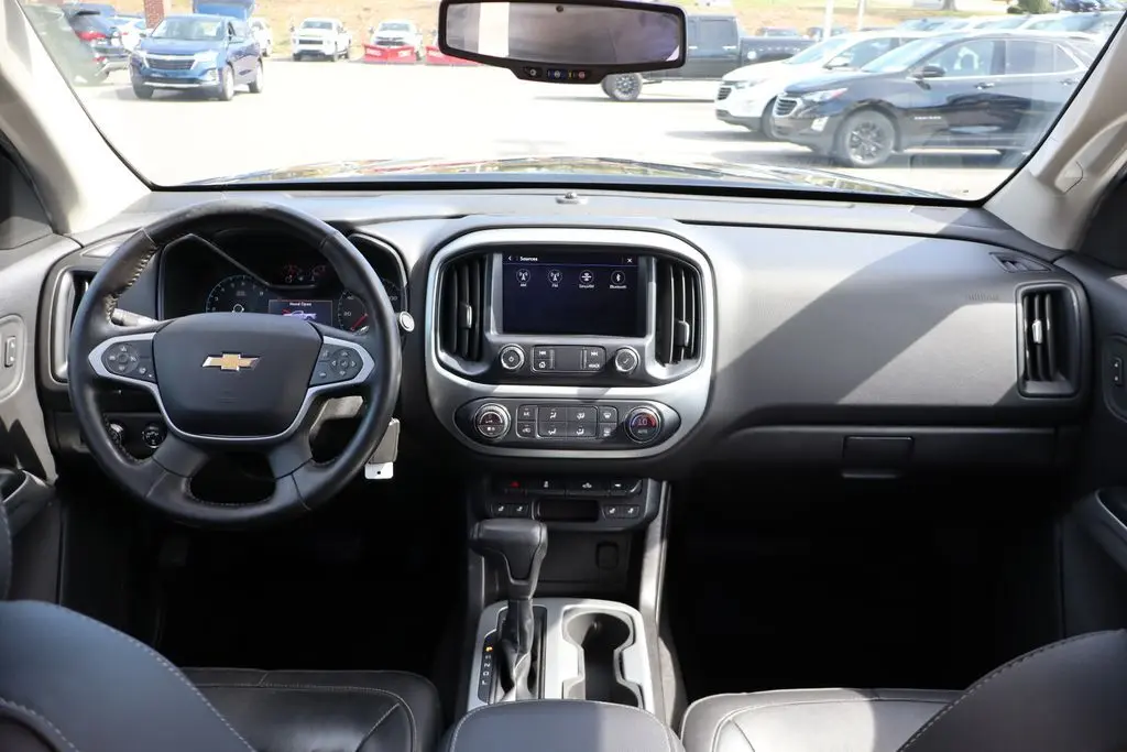 2019 Chevrolet Colorado LT photo 39