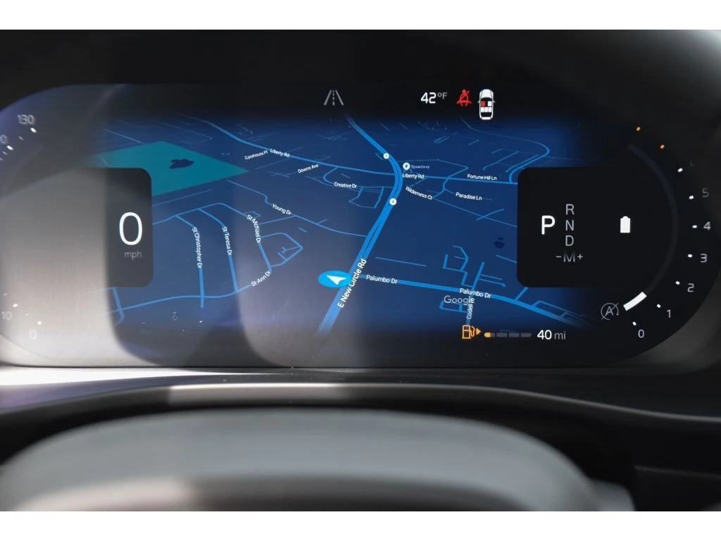 2026 Volvo - image 16