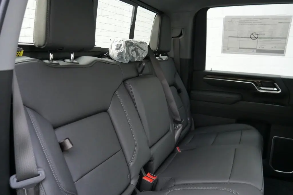 2026 Chevrolet Silverado LT photo 25