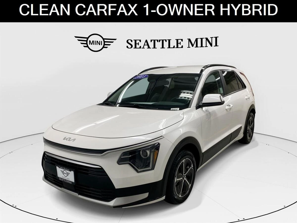 2023 Kia Niro EX HEV's photo