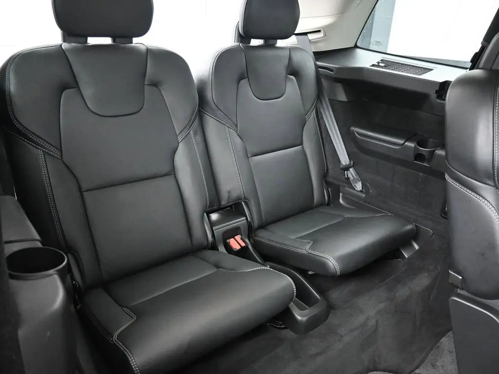 2021 Volvo XC90 T6 AWD Inscription photo 16