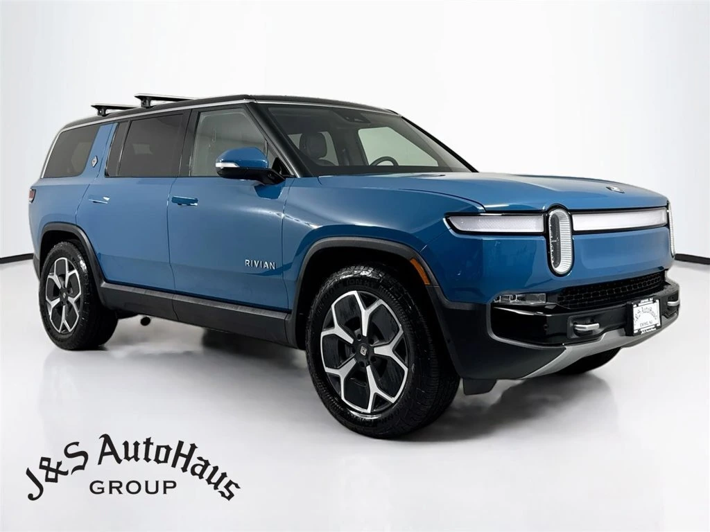 2024 Rivian R1S