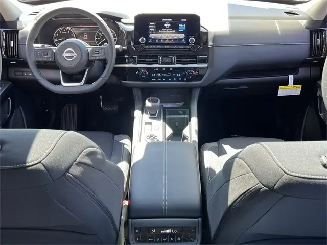 2025 Nissan Pathfinder SV photo 21