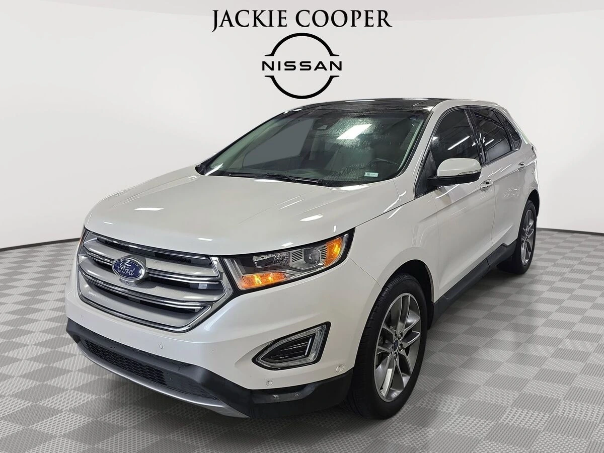2016 Ford Edge Titanium's photo