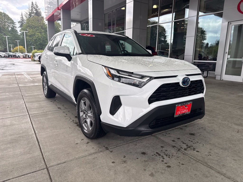 2024 Toyota RAV4 Hybrid XLE