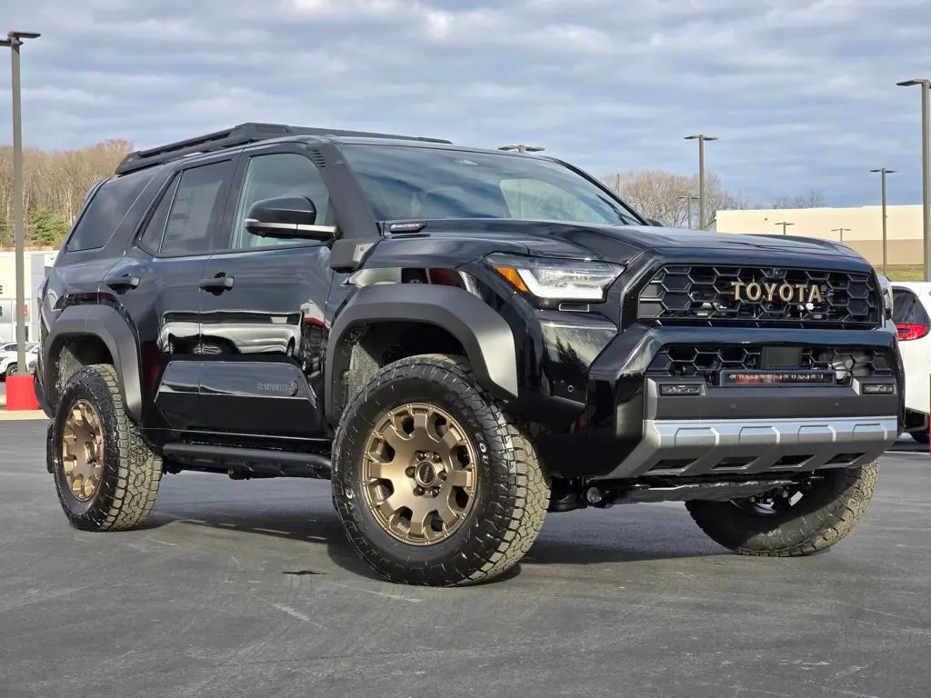 2025 Toyota 4Runner Trailhunter's photo