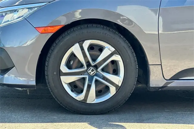 2017 Honda Civic LX photo 23