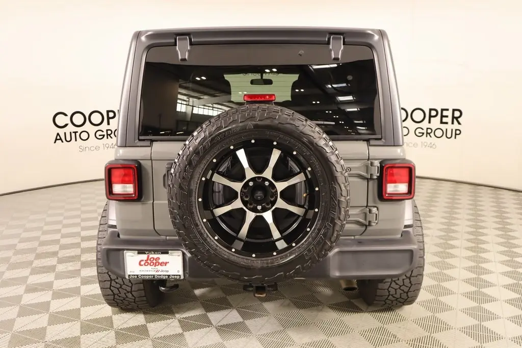 2020 Jeep Wrangler Unlimited Sport Altitude photo 19