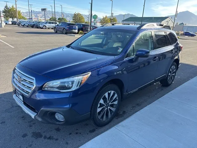2017 Subaru Outback Limited photo 2
