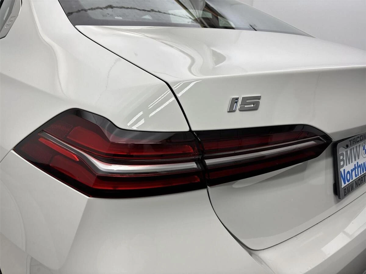 2026 BMW i5 40 - Photo 19