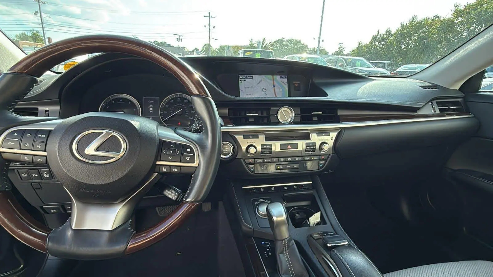 2016 Lexus ES 350 photo 14