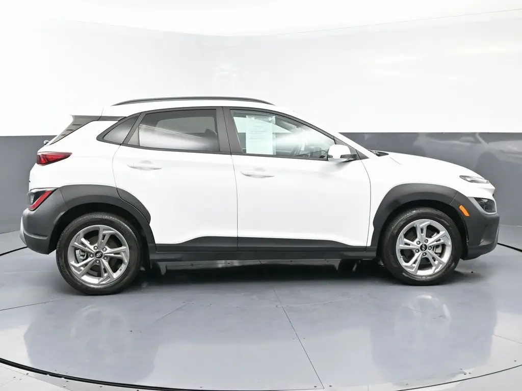 2022 Hyundai Kona SEL N Line photo 6
