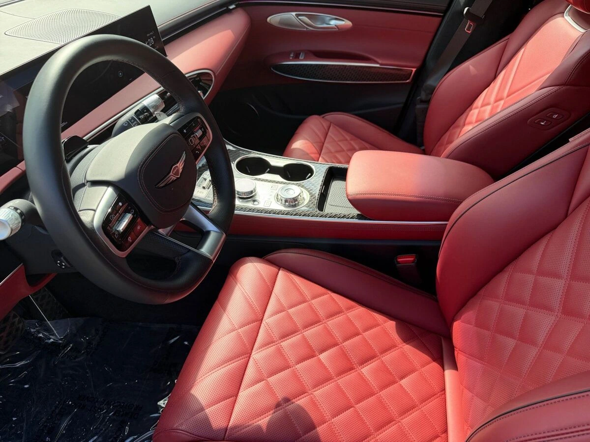 2026 GENESIS GV70 Sport Prestige - Photo 14