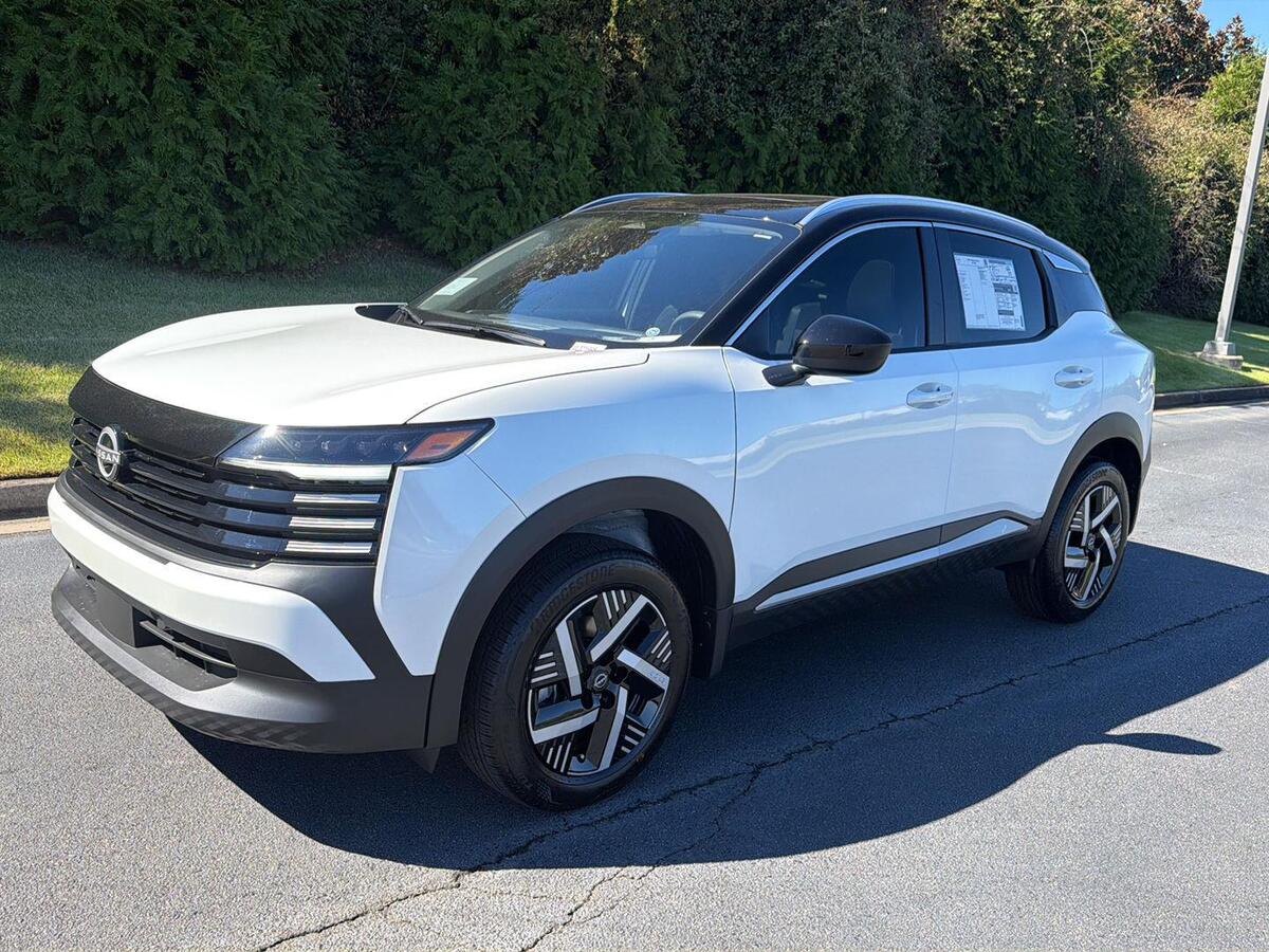 2027 Nissan Kicks SV