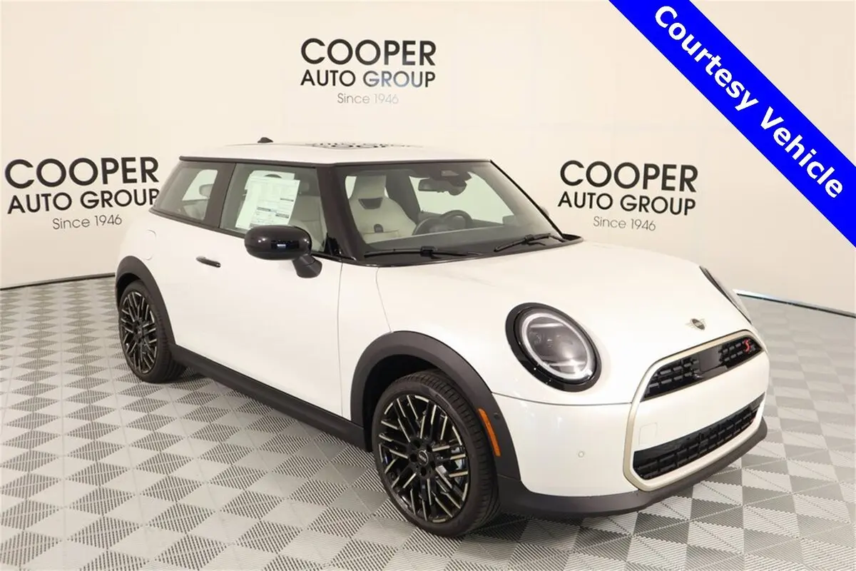 2025 MINI Hardtop 2 Door S's photo
