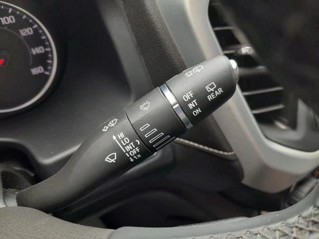 2023 GMC Acadia SLT - Photo 17