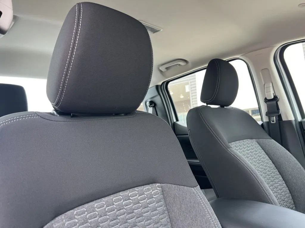 2025 Ford Ranger XL photo 11