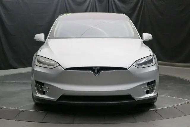2016 Tesla Model X 90D photo 5