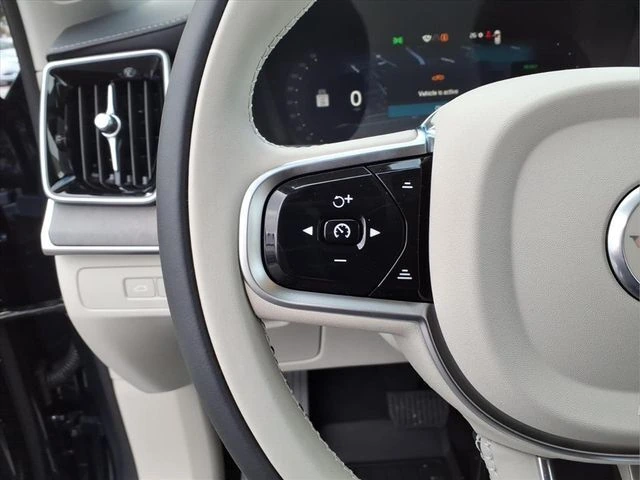 2026 Volvo - image 16