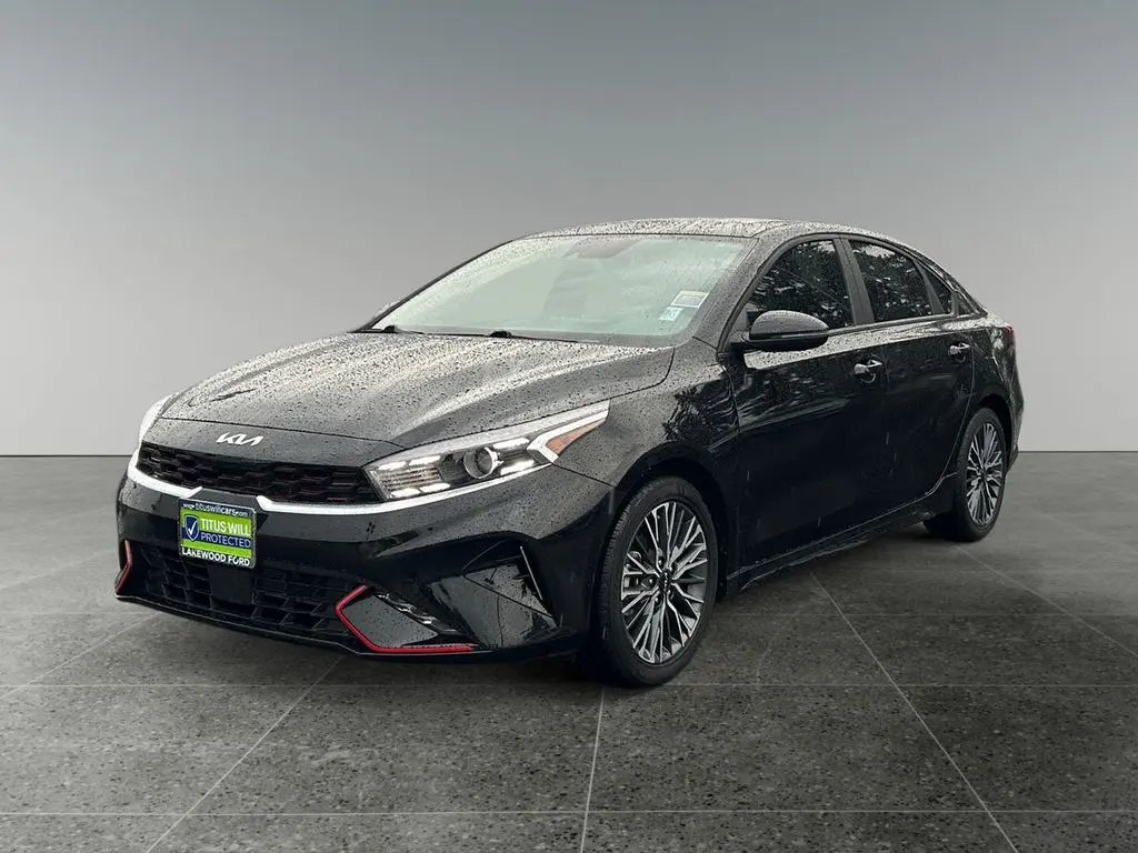 2024 Kia Forte GT-Line photo 3