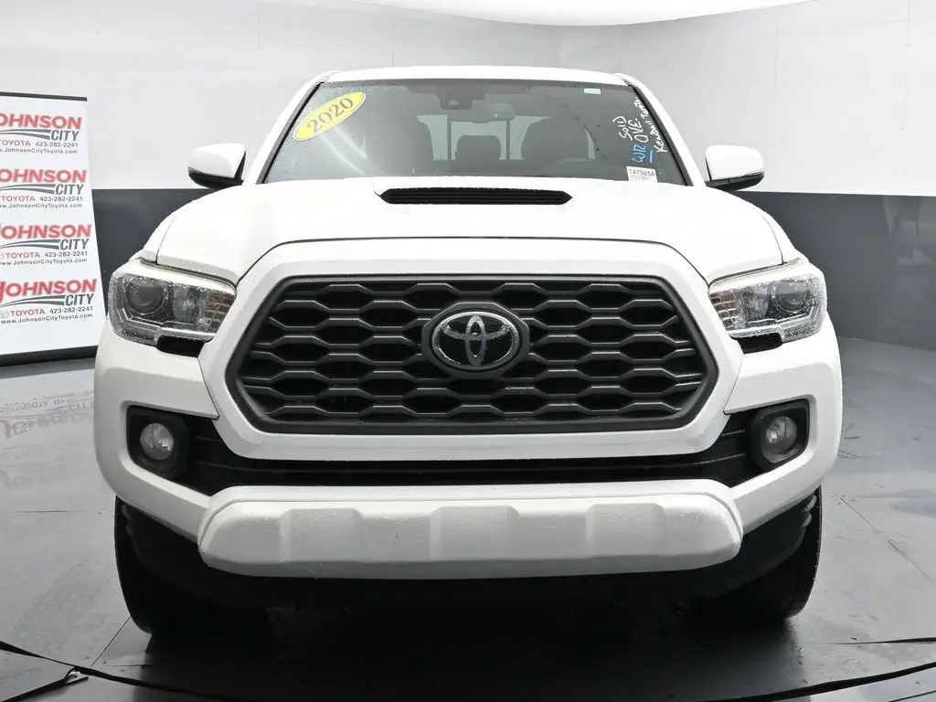 2020 Toyota Tacoma TRD Sport Double Cab V6 photo 2