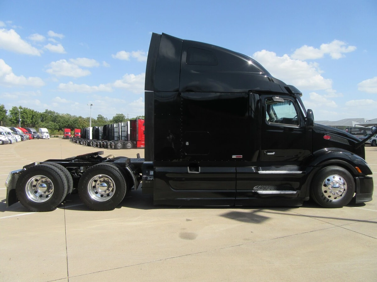 2023 Peterbilt 579 — photo 5
