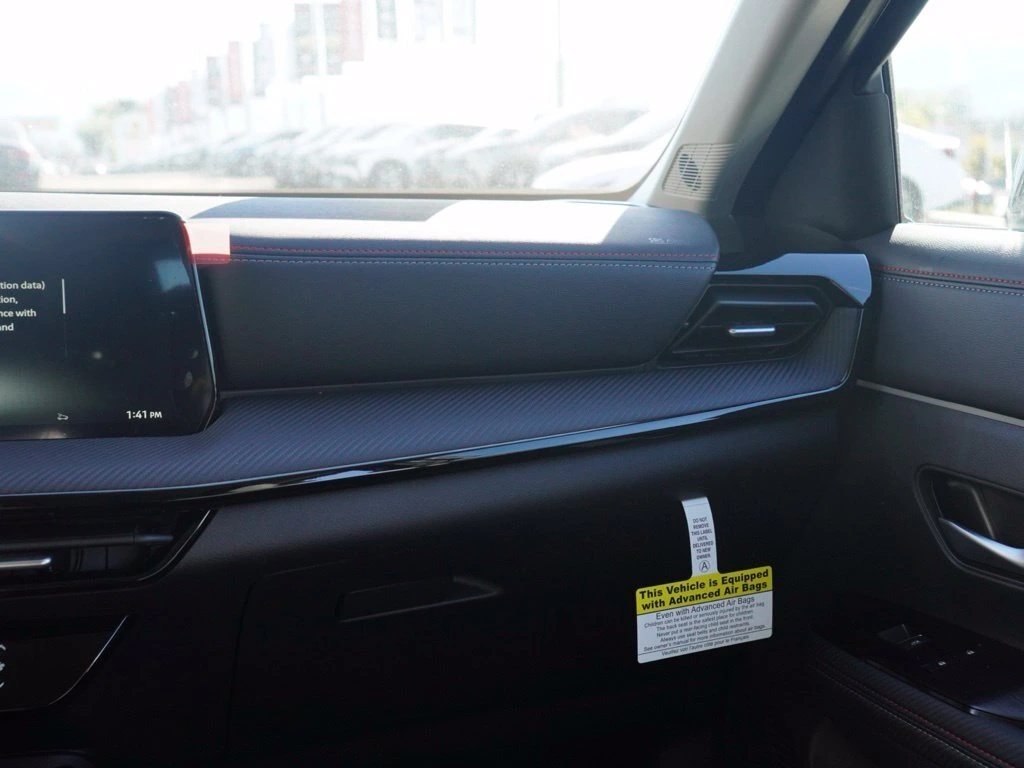 2026 Nissan KICKS SR - Photo 23
