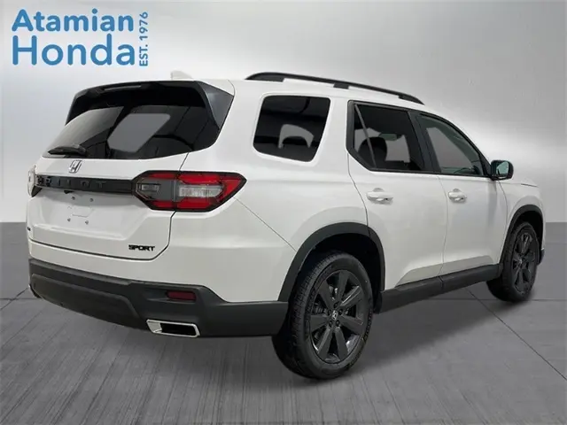 2025 Honda Pilot Sport photo 4