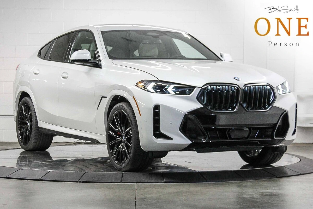 2026 BMW X6 40i's photo