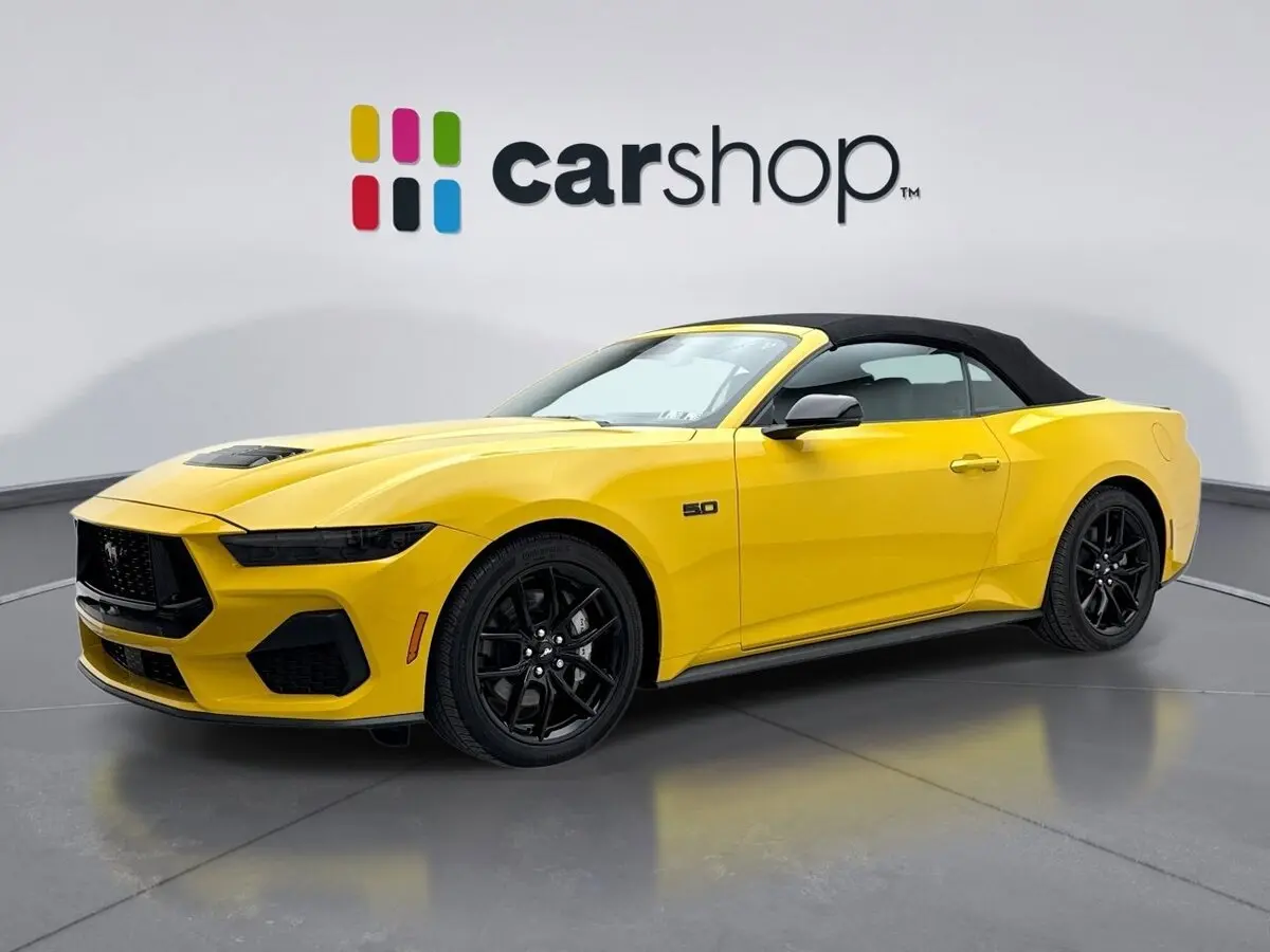 2024 Ford Mustang GT Premium's photo