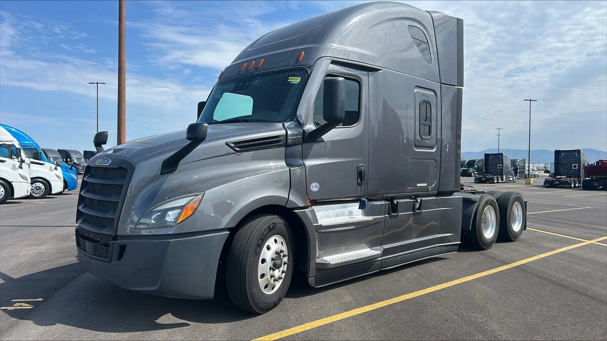 2022 Freightliner Cascadia