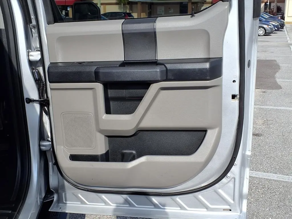 2019 Ford F-150 XL photo 16