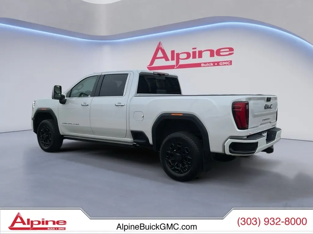 2024 Gmc Sierra 2500 HD Denali Ultimate photo 3