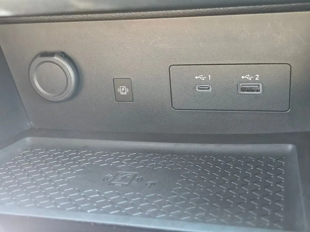 2024 Nissan Pathfinder SL photo 26