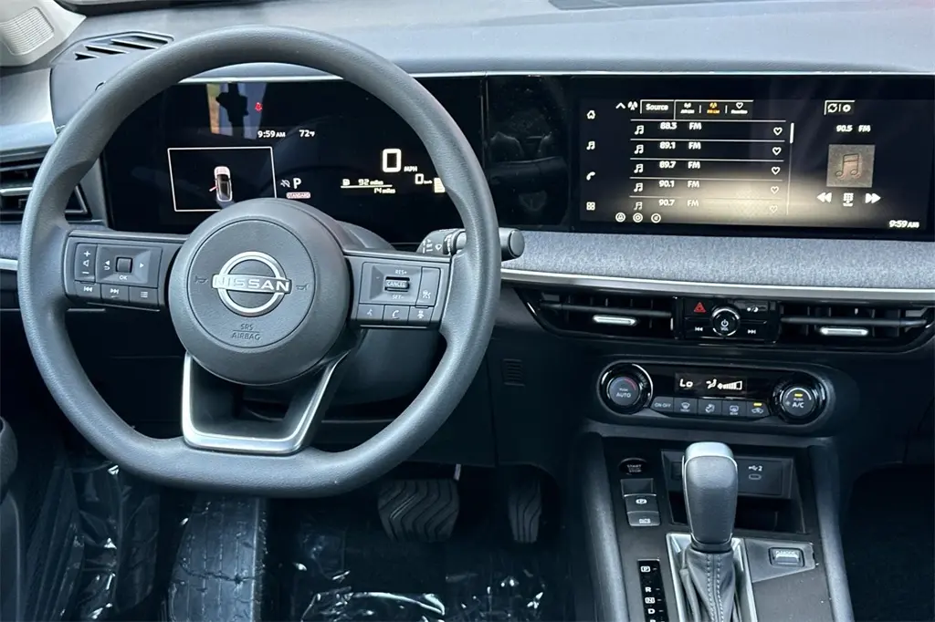 2026 Nissan Kicks SV photo 10