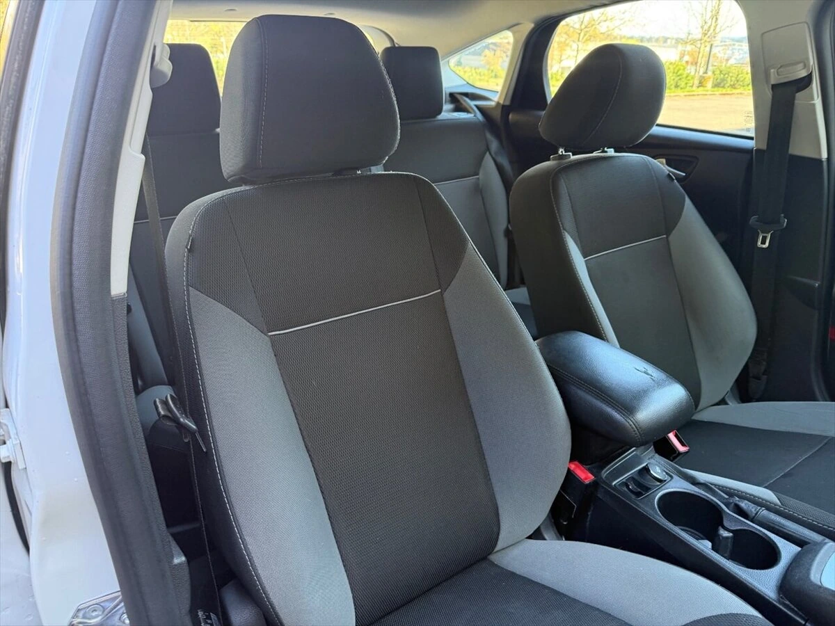 2014 Ford Focus SE - Photo 19