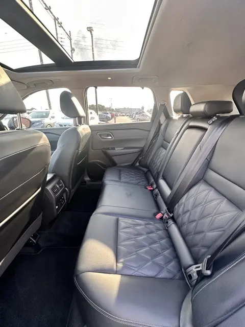 2023 Nissan Rogue Platinum photo 24