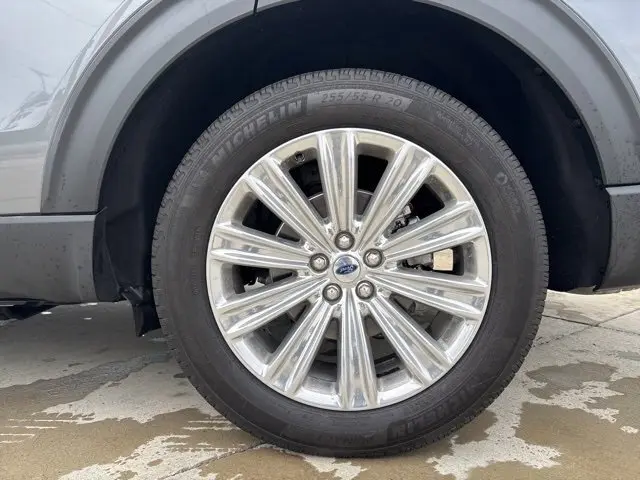 2024 Ford Explorer Limited photo 16