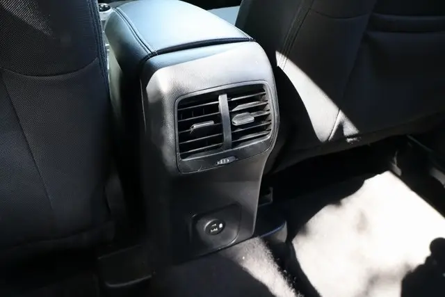 2022 Ford Escape SE photo 33