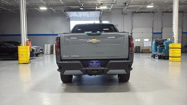 2026 Chevrolet Silverado EV LT - Photo 7