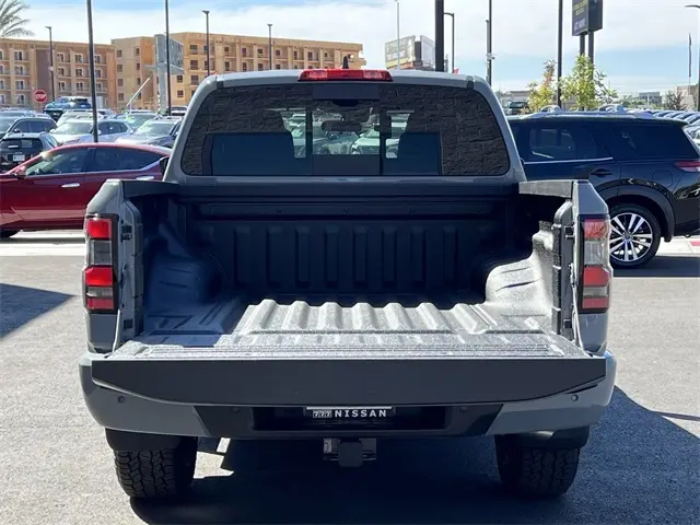 2025 Nissan Frontier PRO-4X photo 4