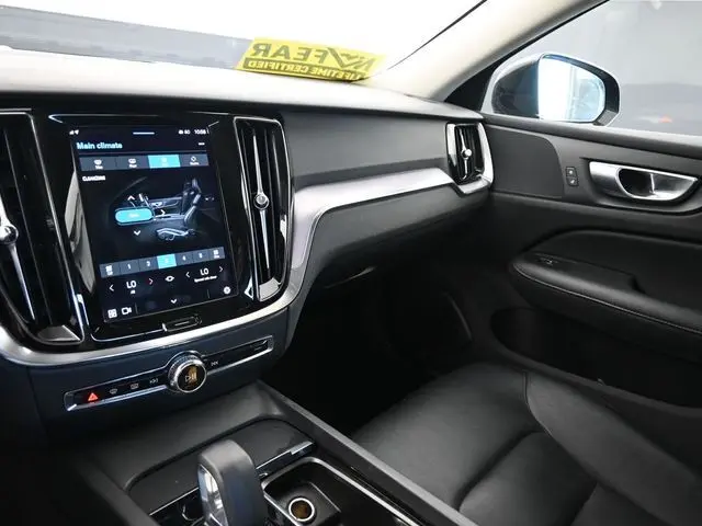 2024 Volvo S60 B5 Core photo 14