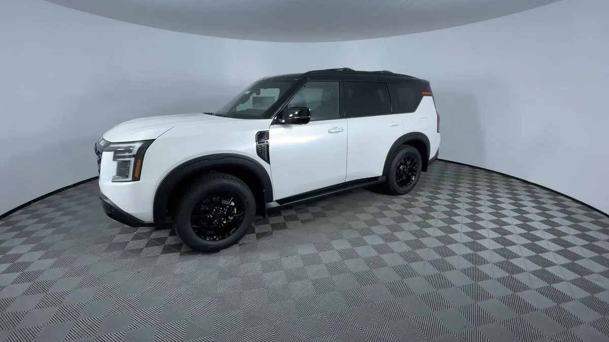 2026 Nissan Armada photo 4
