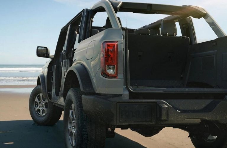 2022 Ford Bronco removable doors and top