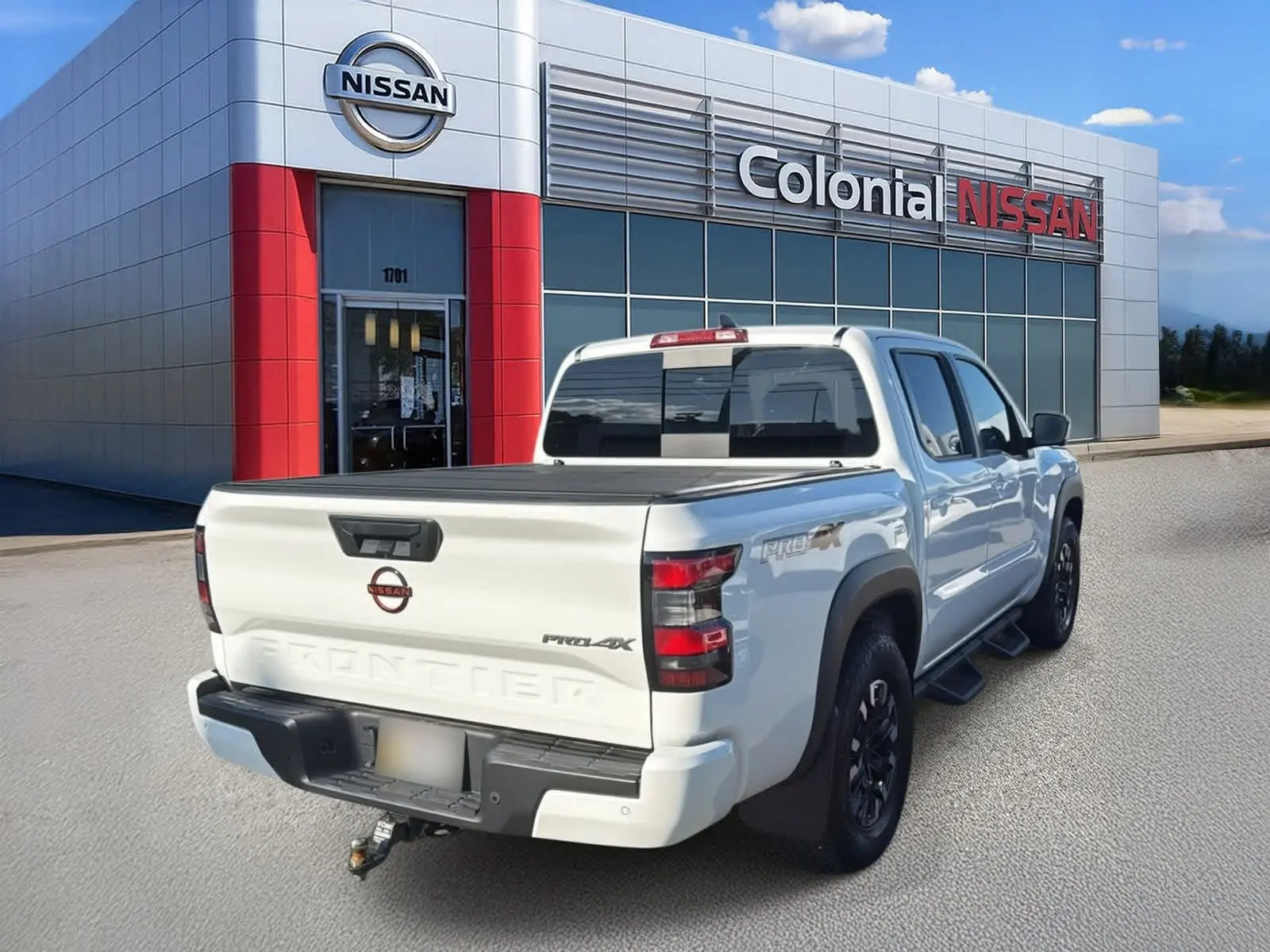 2023 Nissan Frontier PRO-4X photo 3