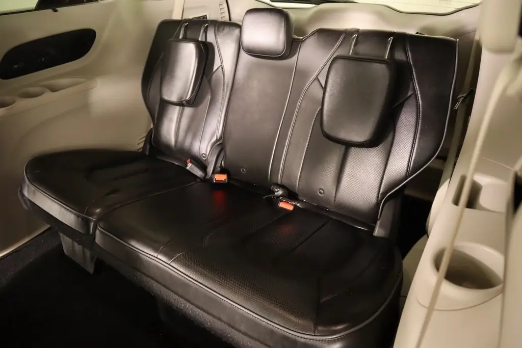 2020 Chrysler Pacifica Limited photo 14