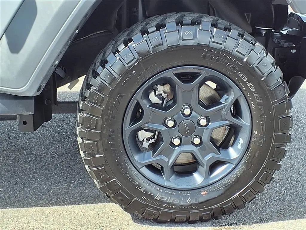 2023 Jeep Wrangler Willys photo 9