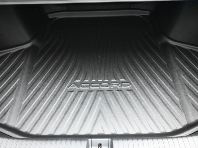 2025 Honda Accord SE - Photo 14